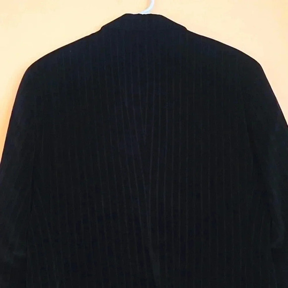 Theory Velvet Blazer - Picture 5 of 15